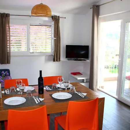 On Dugi Otok Near Sakarun דירה