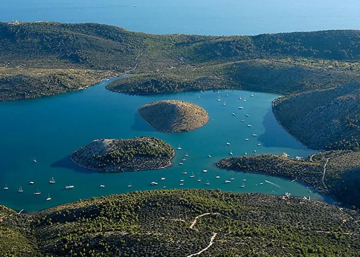 Apartamento On Dugi Otok Near Sakarun Veli Rat